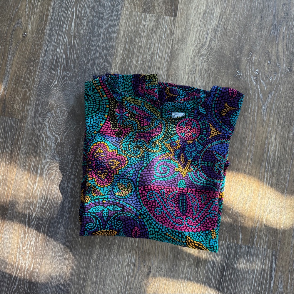 Vintage T-shirt Colorful 80’s Motifs Sz L Excellent Condition - Picture 9 of 9